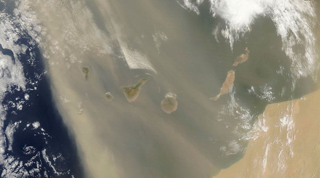 Canarias calima satelite